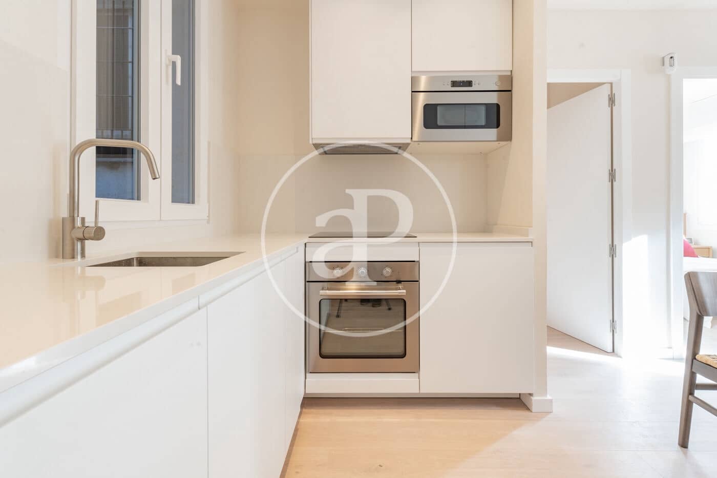 3 bedroom Apartment for rent in Madrid city - € 2,300 (Ref: 9508886)