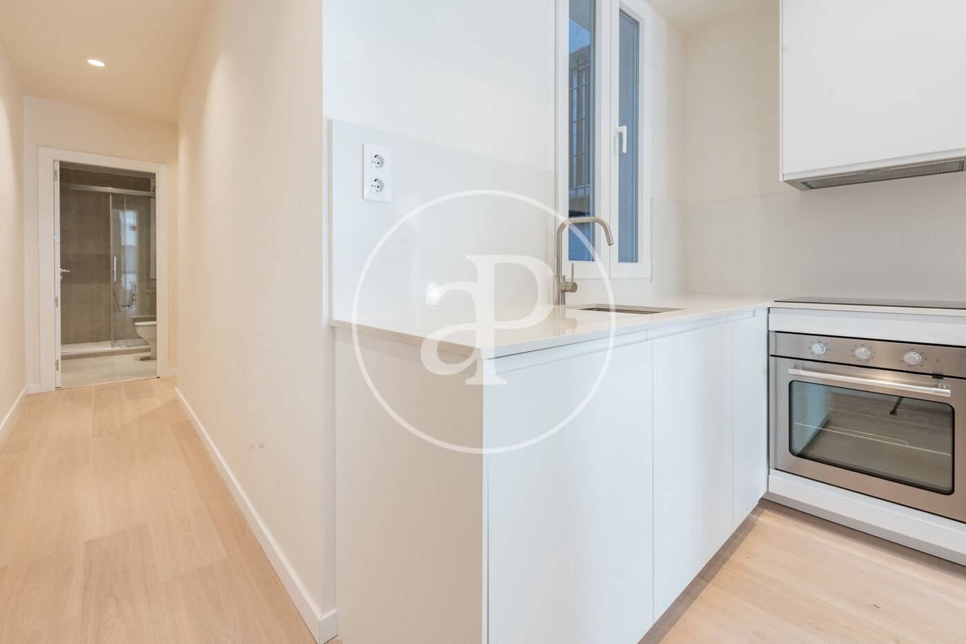 3 bedroom Apartment for rent in Madrid city - € 2,300 (Ref: 9508886)