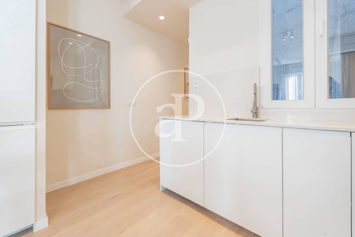 3 bedroom Apartment for rent in Madrid city - € 2,300 (Ref: 9508886)