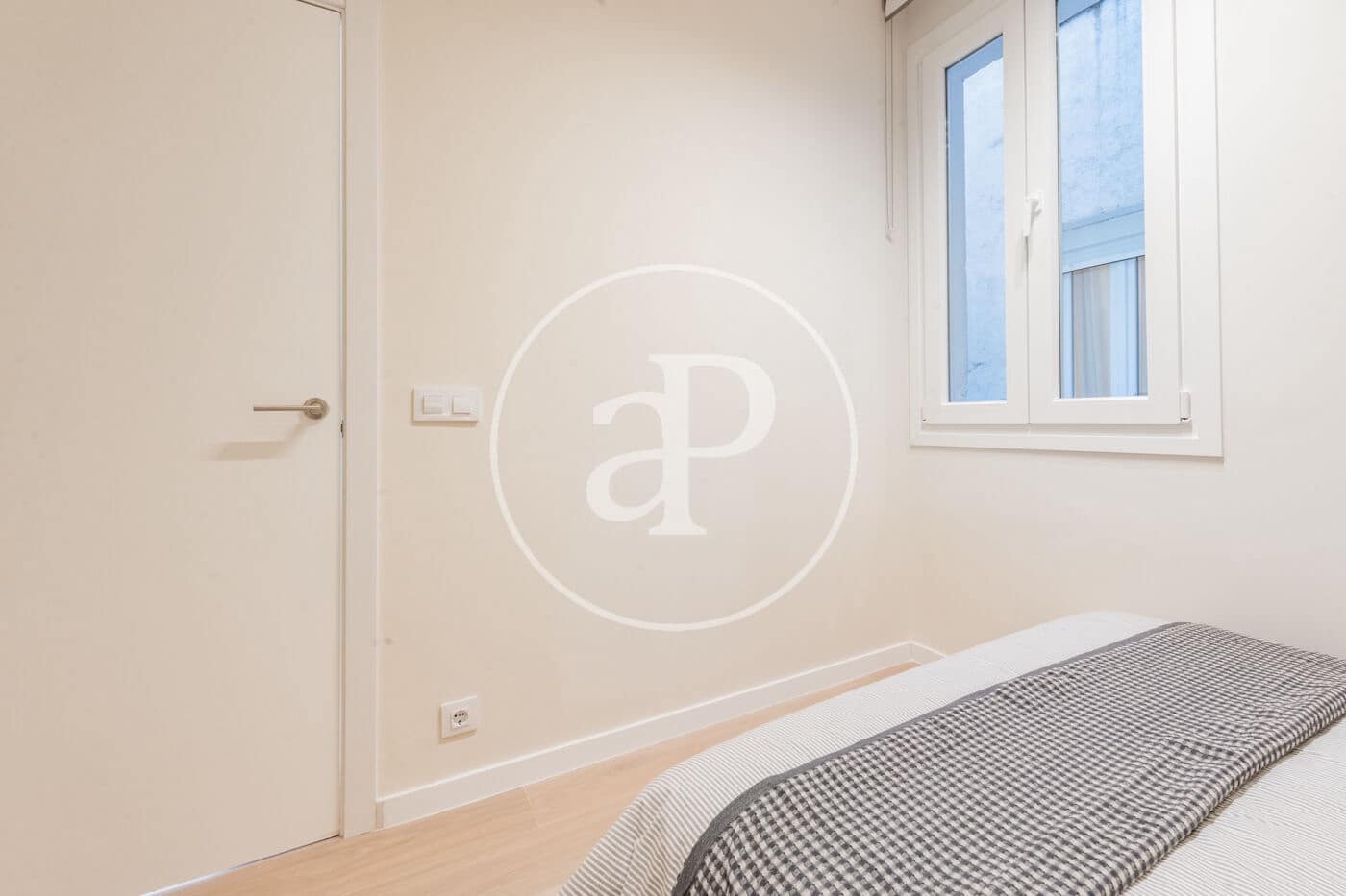 3 bedroom Apartment for rent in Madrid city - € 2,300 (Ref: 9508886)