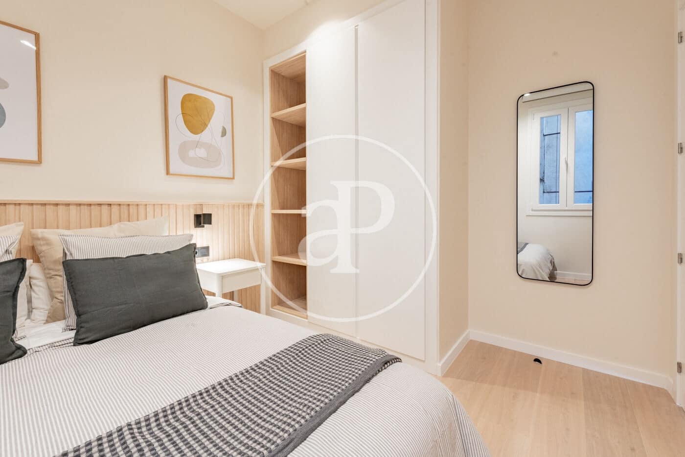 3 bedroom Apartment for rent in Madrid city - € 2,300 (Ref: 9508886)