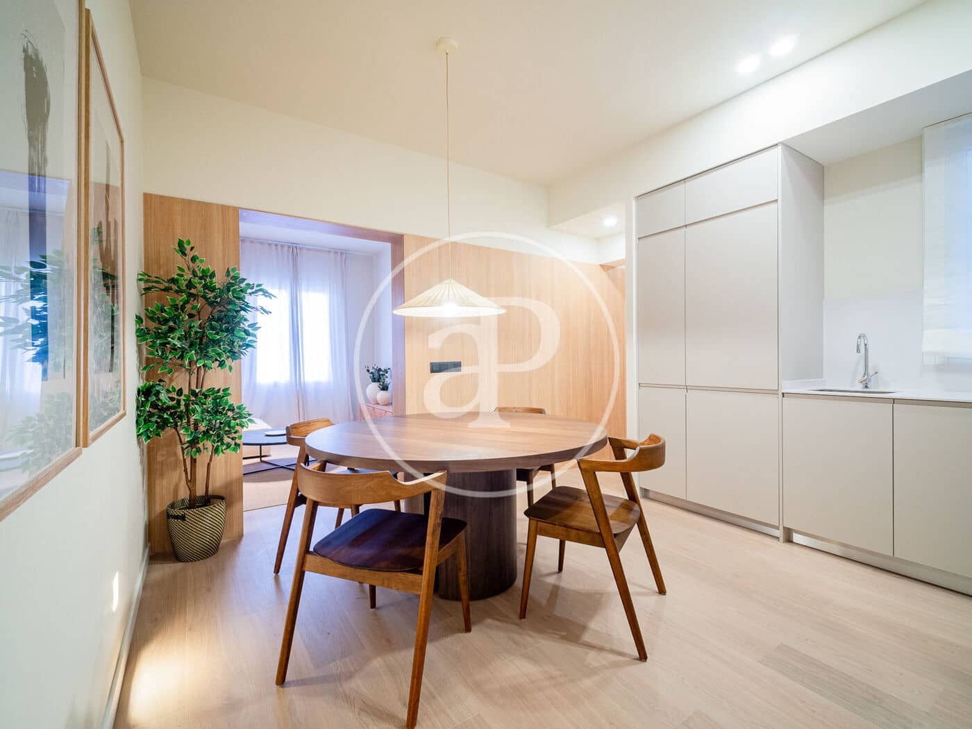 3 bedroom Apartment for rent in Madrid city - € 2,500 (Ref: 9508891)