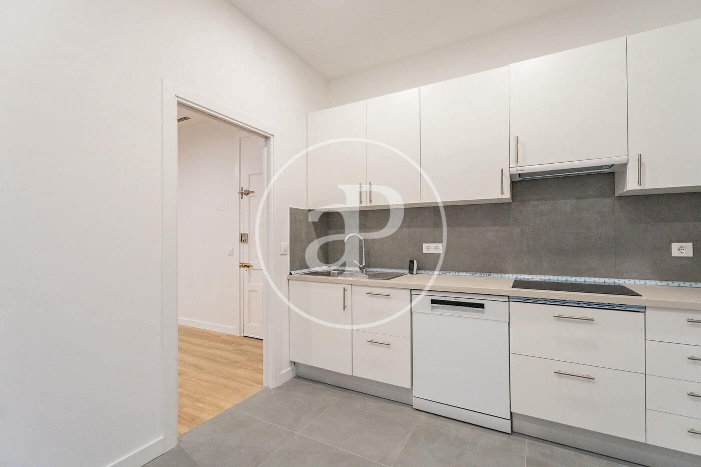 3 bedroom Apartment for rent in Madrid city - € 3,800 (Ref: 9508892)