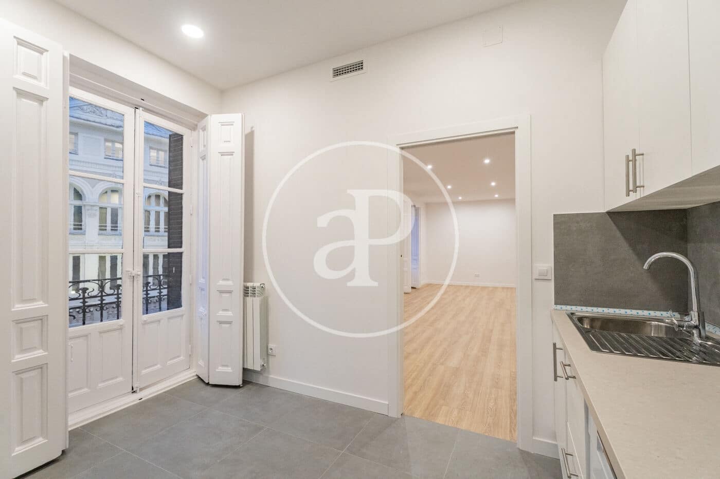 3 bedroom Apartment for rent in Madrid city - € 3,800 (Ref: 9508892)