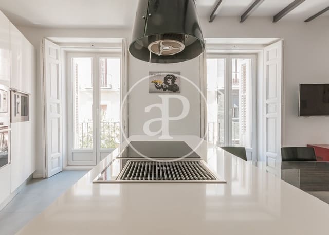 2 sovrum Lägenhet att hyra i Sol, Madrid stad - 2 700 € (Ref: 9525630)