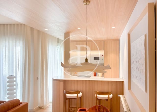 2 soverom Leilighet til leie i Castellana, Madrid by - € 3 000 (Ref: 9525631)