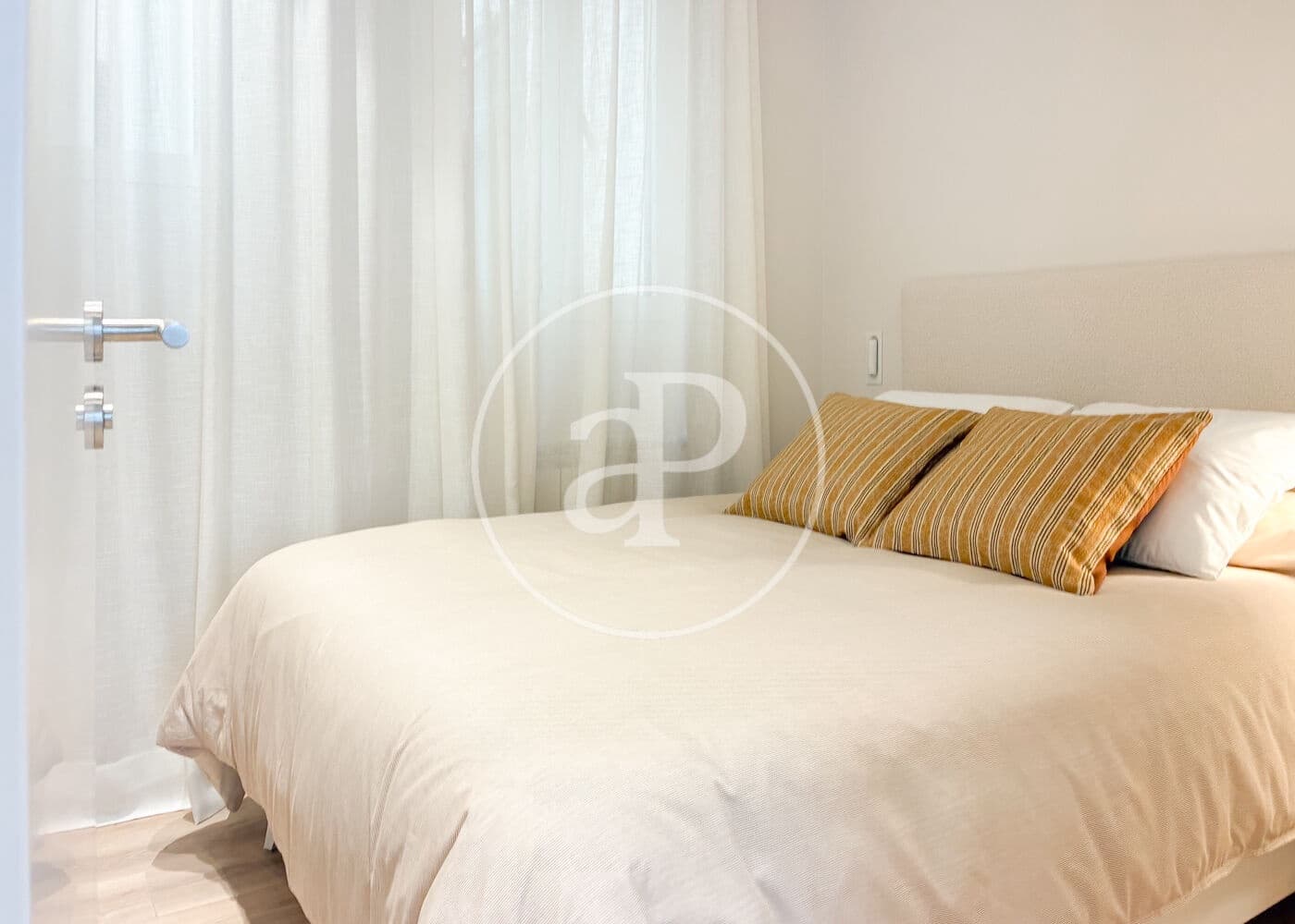 2 soverom Leilighet til leie i Madrid by - € 3 000 (Ref: 9525631)