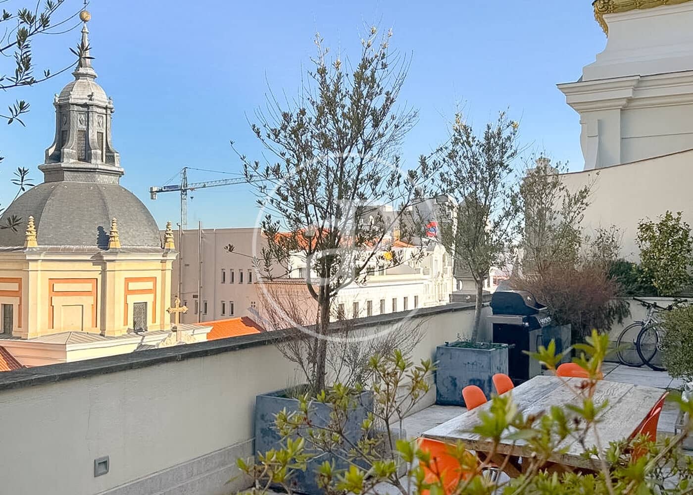 3 soveværelse Penthouse til leje i Madrid by - € 15.000 (Ref: 9525632)