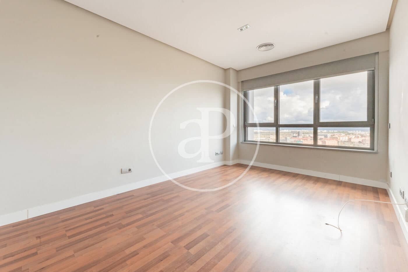 1 soveværelse Lejlighed til leje i Madrid by med swimmingpool - € 1.450 (Ref: 9525634)