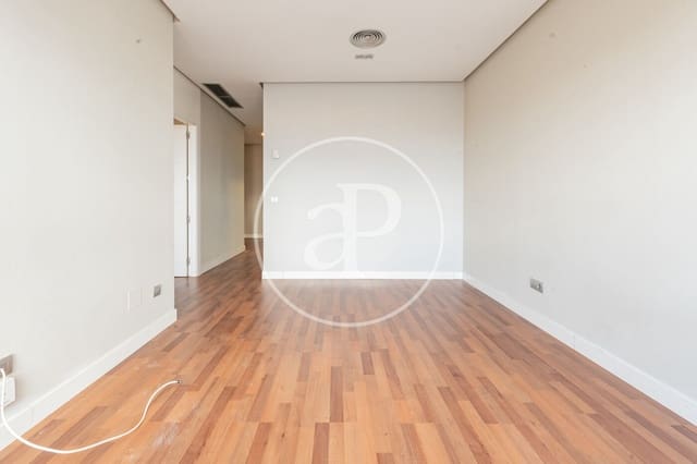 1 soveværelse Lejlighed til leje i Valdefuentes, Madrid by med swimmingpool - € 1.450 (Ref: 9525634)