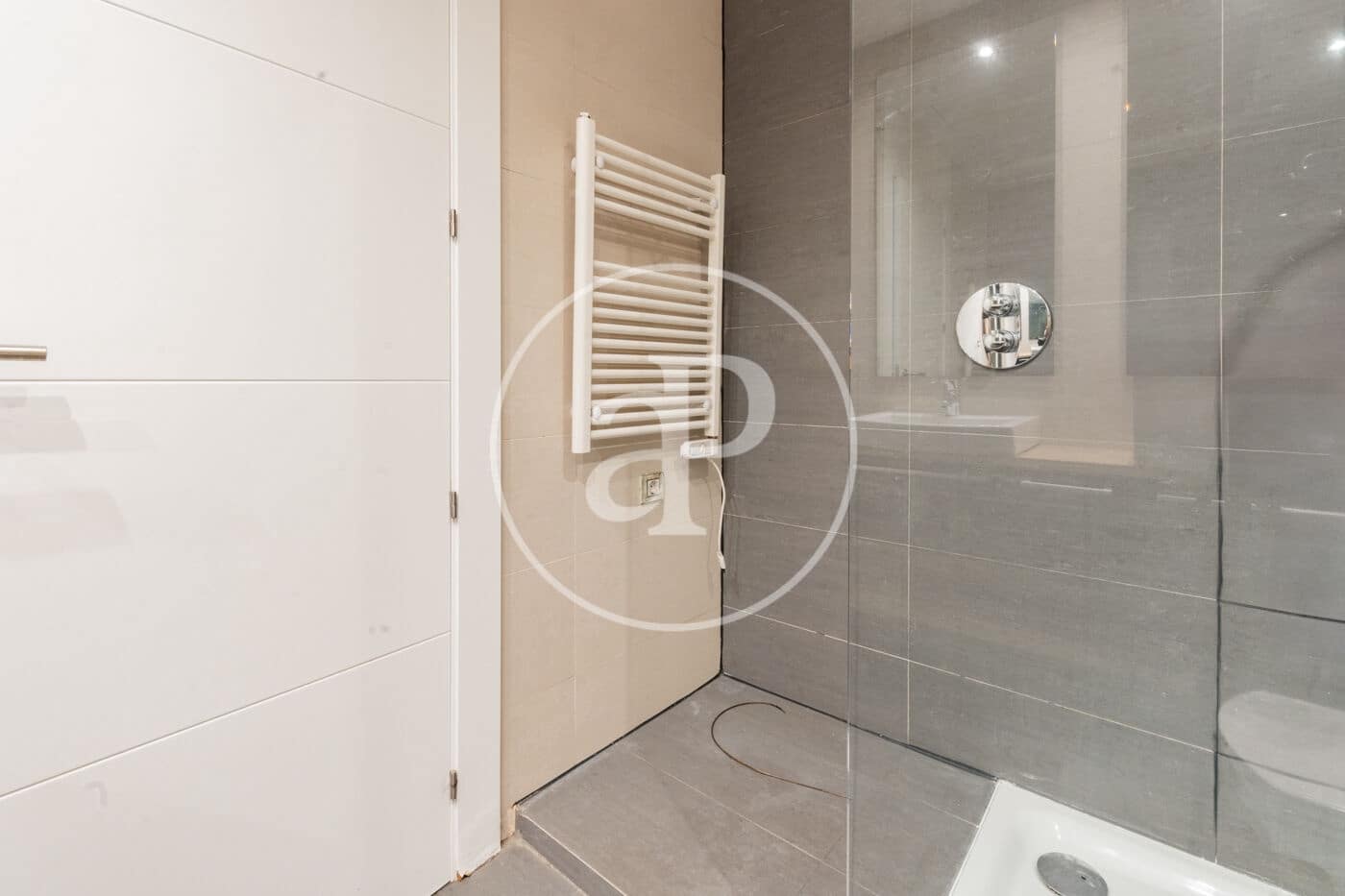 1 soveværelse Lejlighed til leje i Madrid by med swimmingpool - € 1.450 (Ref: 9525634)