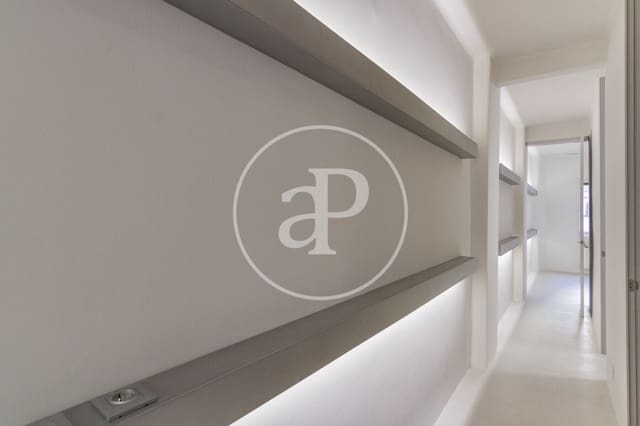 2 soveværelse Lejlighed til leje i Goya, Madrid by - € 3.100 (Ref: 9525635)