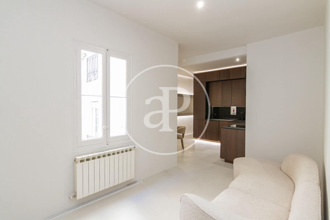 2 soveværelse Lejlighed til leje i Madrid by - € 3.100 (Ref: 9525635)