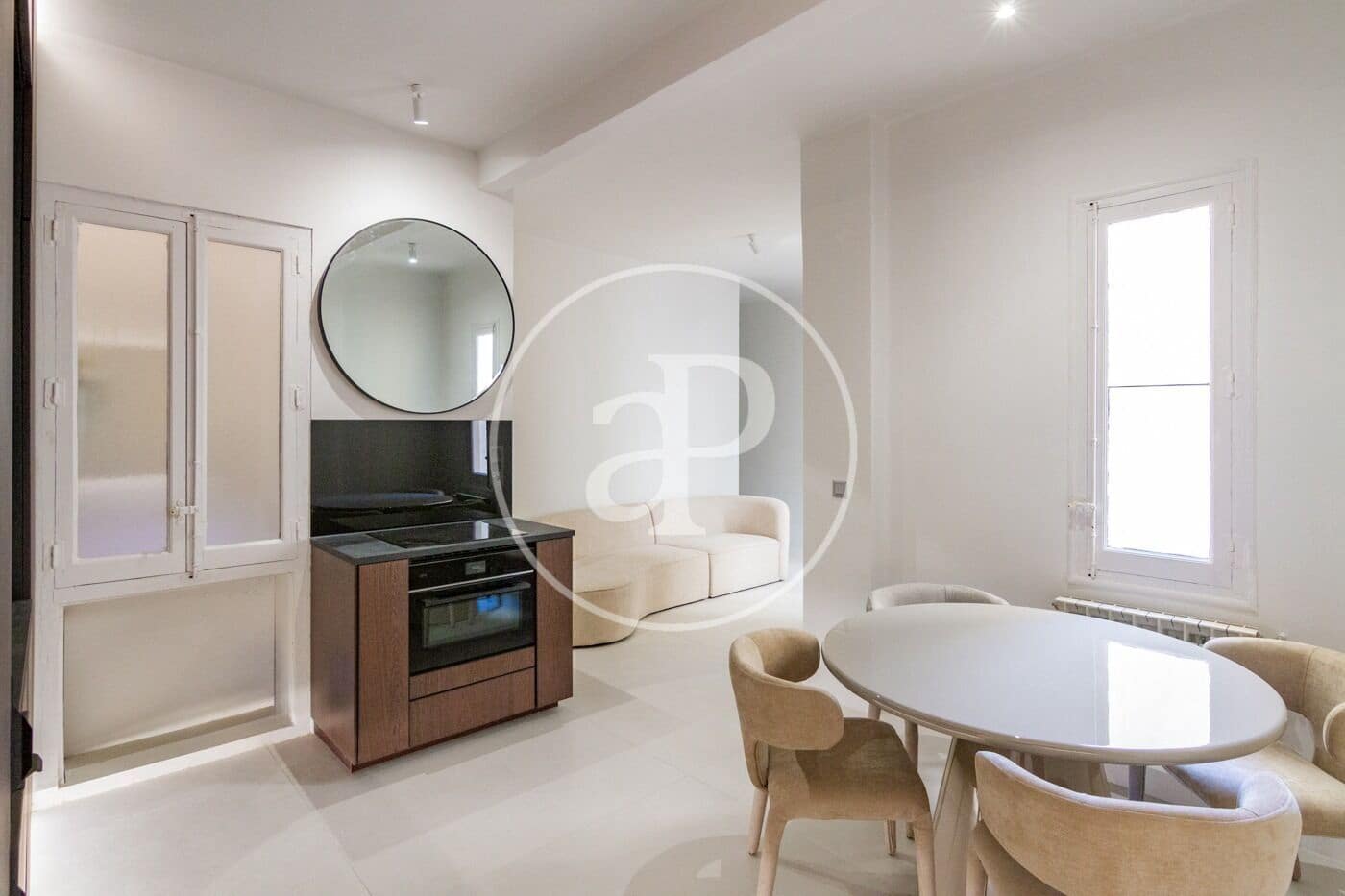 2 soverom Leilighet til leie i Madrid by - € 3 100 (Ref: 9525635)