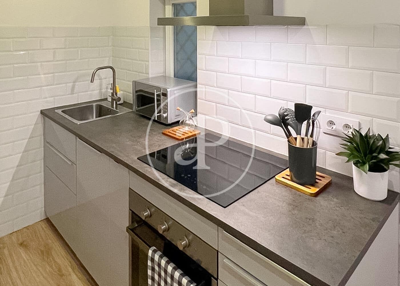 1 soveværelse Lejlighed til leje i Madrid by - € 1.800 (Ref: 9525639)