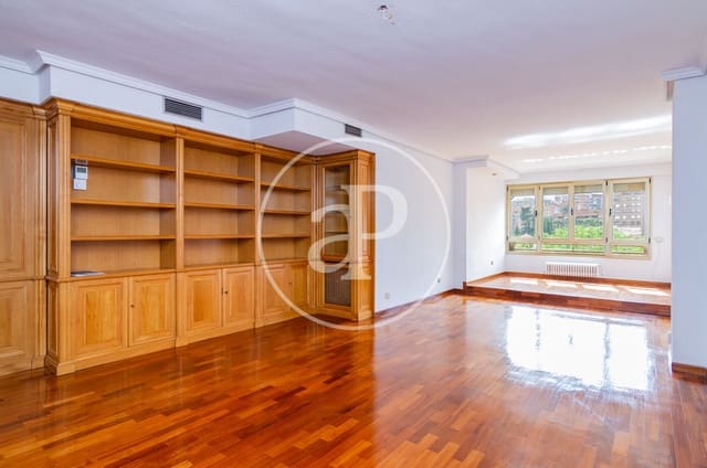 3 sovrum Lägenhet till salu i Niño Jesús, Madrid stad - 1 700 000 € (Ref: 9525640)