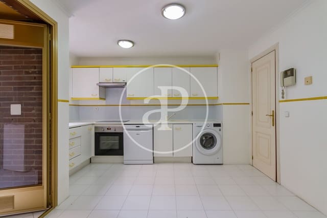 3 sovrum Lägenhet till salu i Niño Jesús, Madrid stad - 1 700 000 € (Ref: 9525640)