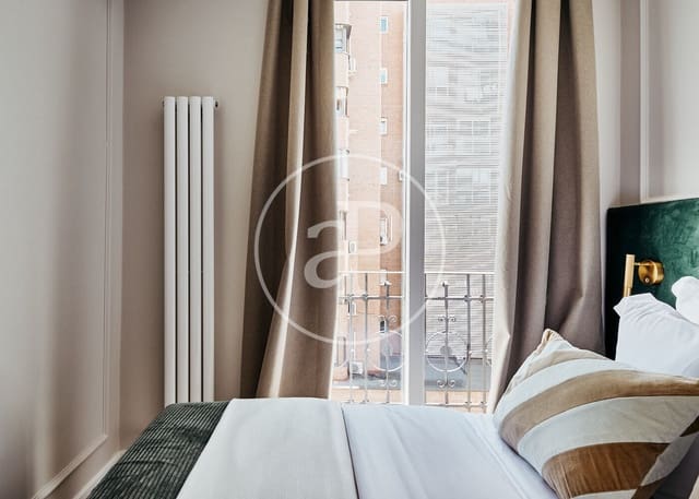 2 sovrum Lägenhet till salu i Fuente del Berro, Madrid stad - 599 000 € (Ref: 9525643)