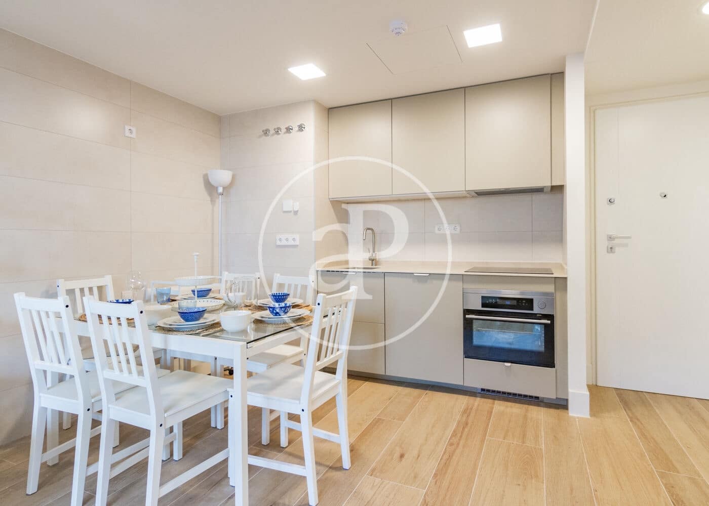 2 bedroom Apartment for sale in Madrid city with pool - € 975,000 (Ref: 9525644)