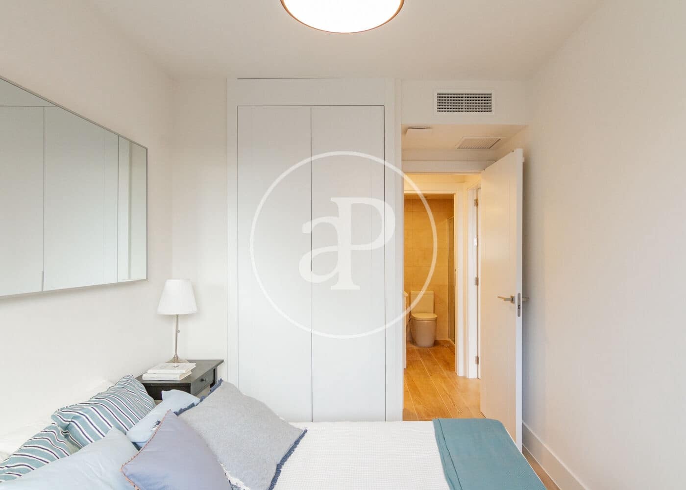 2 bedroom Apartment for sale in Madrid city with pool - € 975,000 (Ref: 9525644)