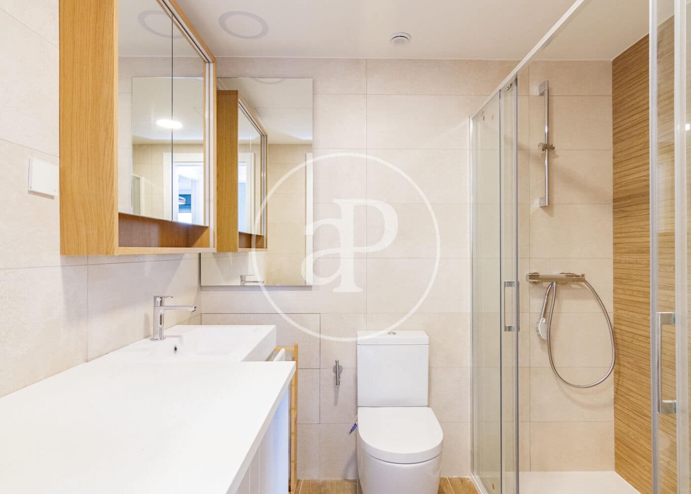 2 bedroom Apartment for sale in Madrid city with pool - € 975,000 (Ref: 9525644)