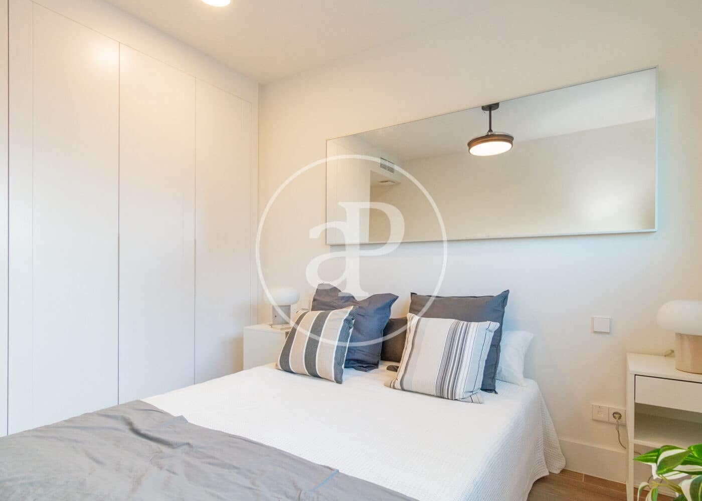 2 bedroom Apartment for sale in Madrid city with pool - € 975,000 (Ref: 9525644)