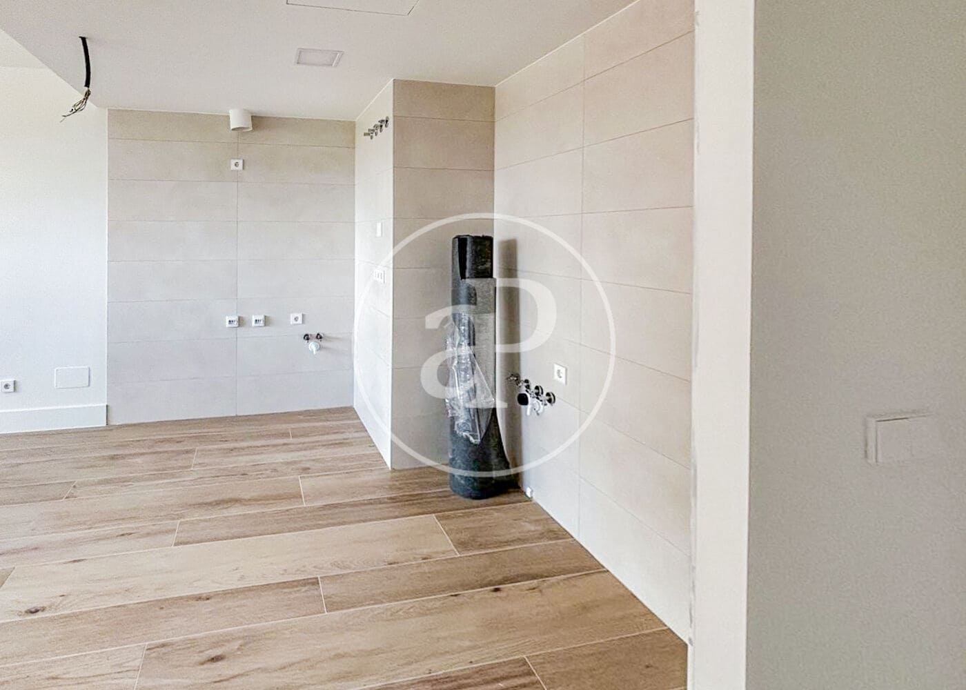 2 bedroom Apartment for rent in Madrid city with pool - € 2,500 (Ref: 9525645)