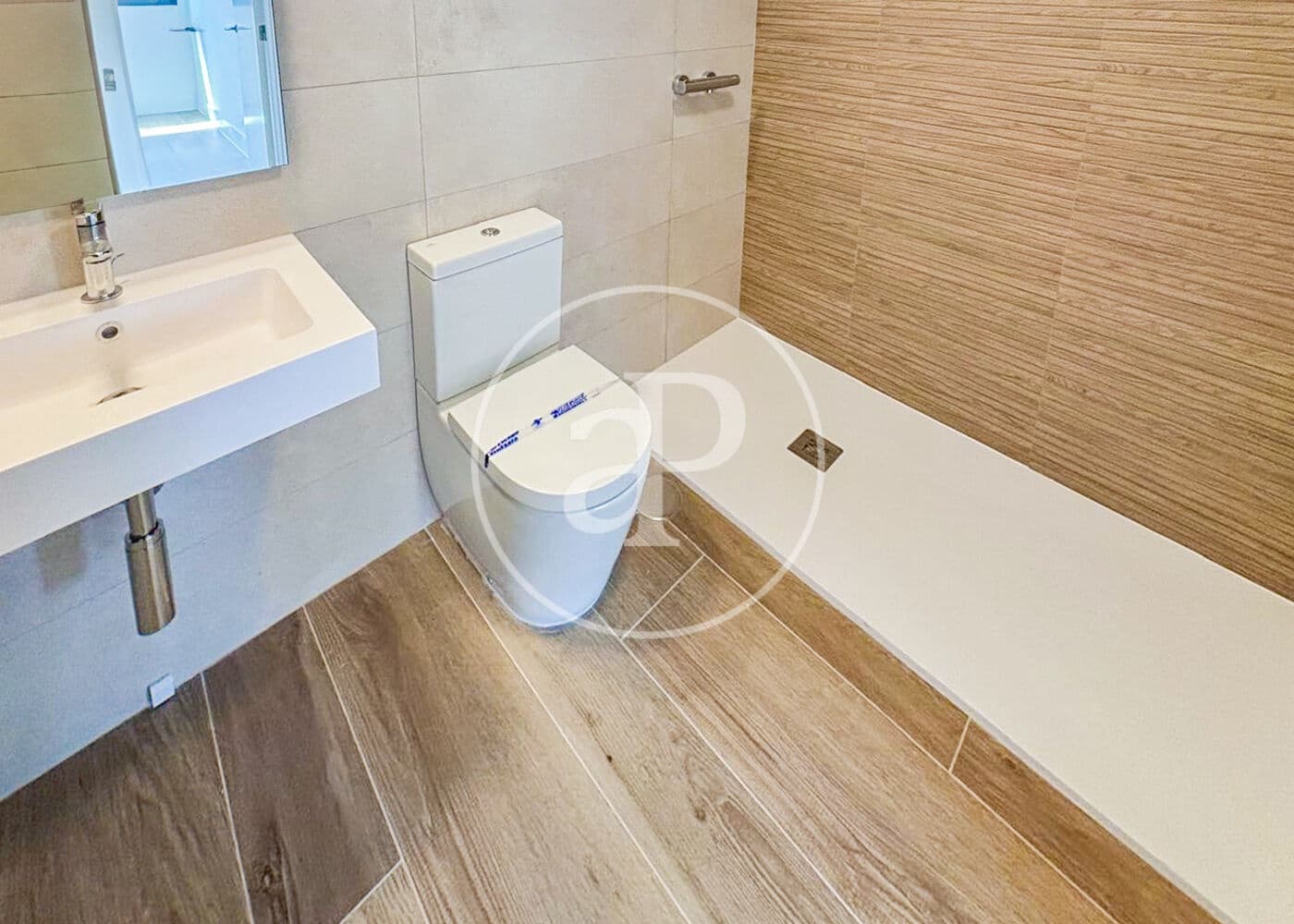 2 bedroom Apartment for rent in Madrid city with pool - € 2,500 (Ref: 9525645)