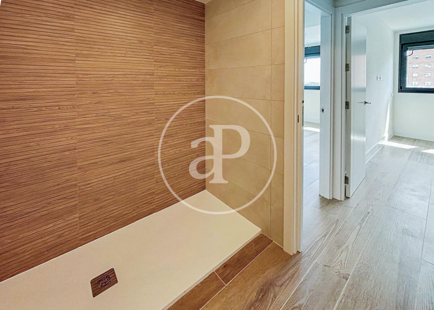 2 bedroom Apartment for rent in Madrid city with pool - € 2,500 (Ref: 9525645)