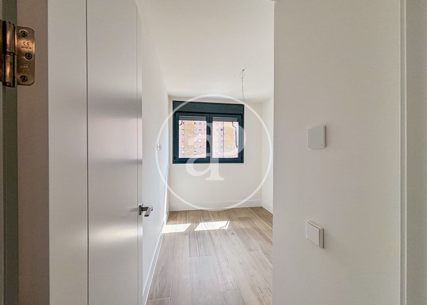 2 bedroom Apartment for rent in Madrid city with pool - € 2,500 (Ref: 9525645)