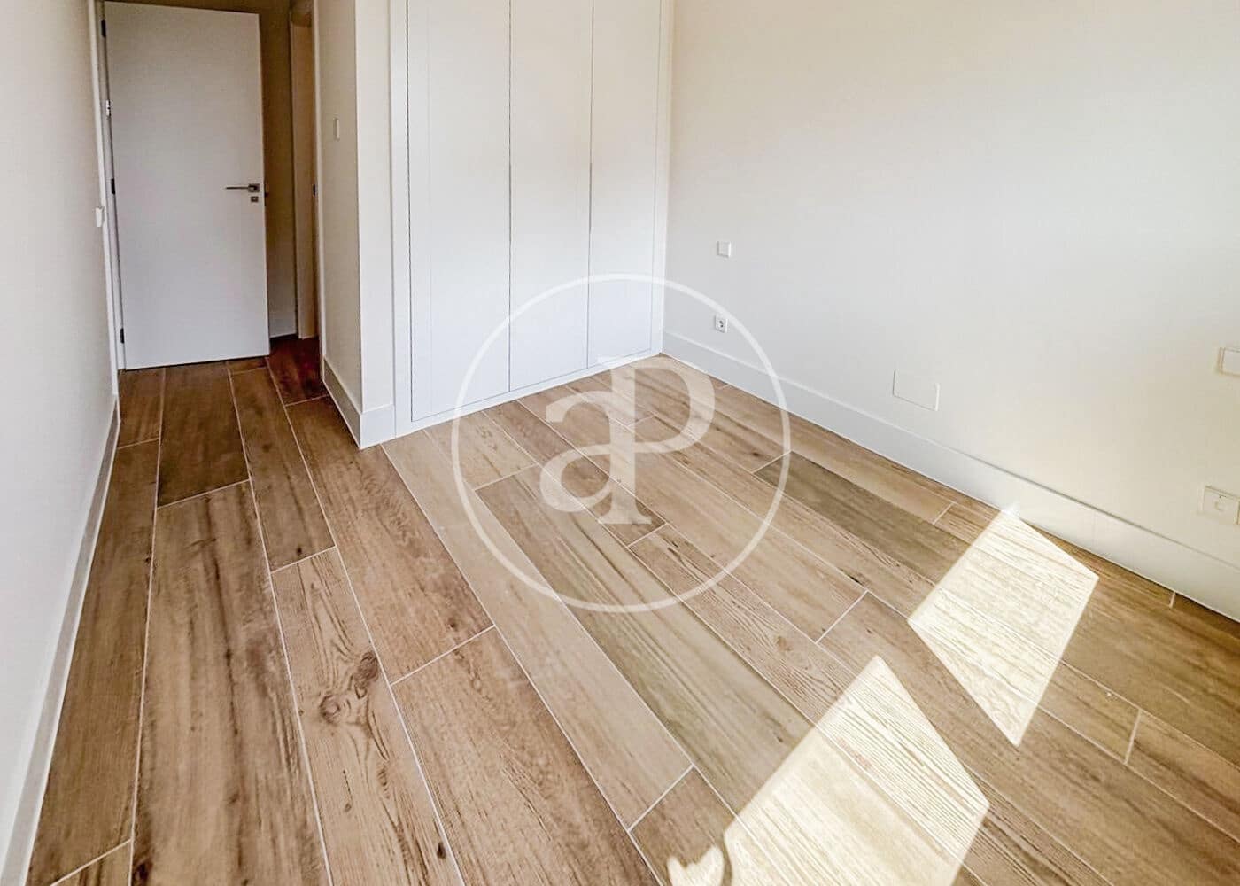 2 bedroom Apartment for rent in Madrid city with pool - € 2,500 (Ref: 9525645)