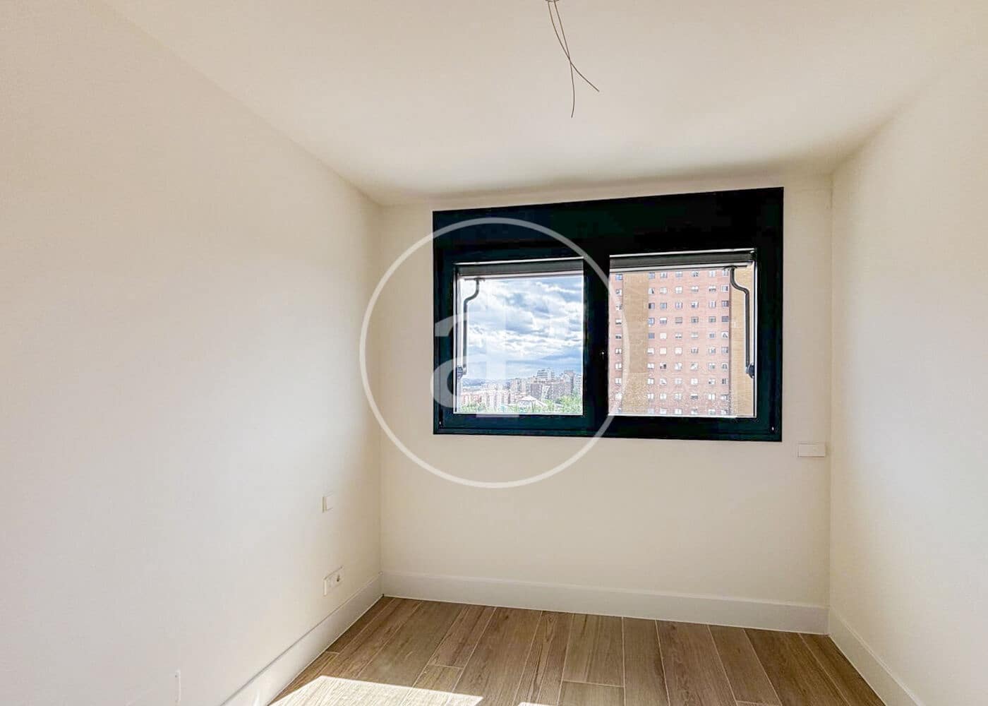 2 bedroom Apartment for rent in Madrid city with pool - € 2,500 (Ref: 9525645)