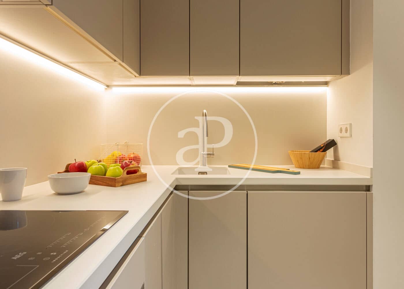 2 bedroom Apartment for rent in Madrid city - € 3,400 (Ref: 9525646)