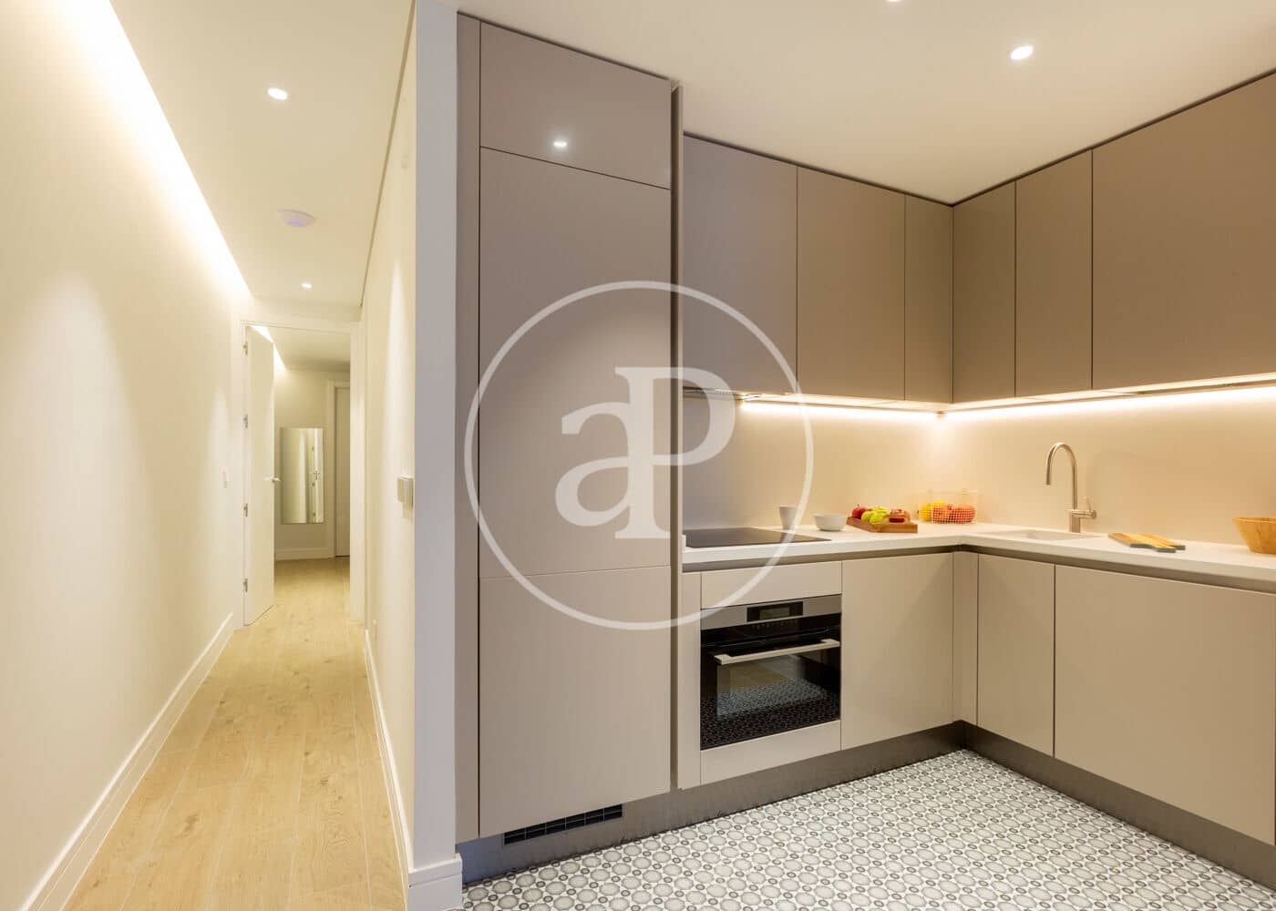 2 bedroom Apartment for rent in Madrid city - € 3,400 (Ref: 9525646)