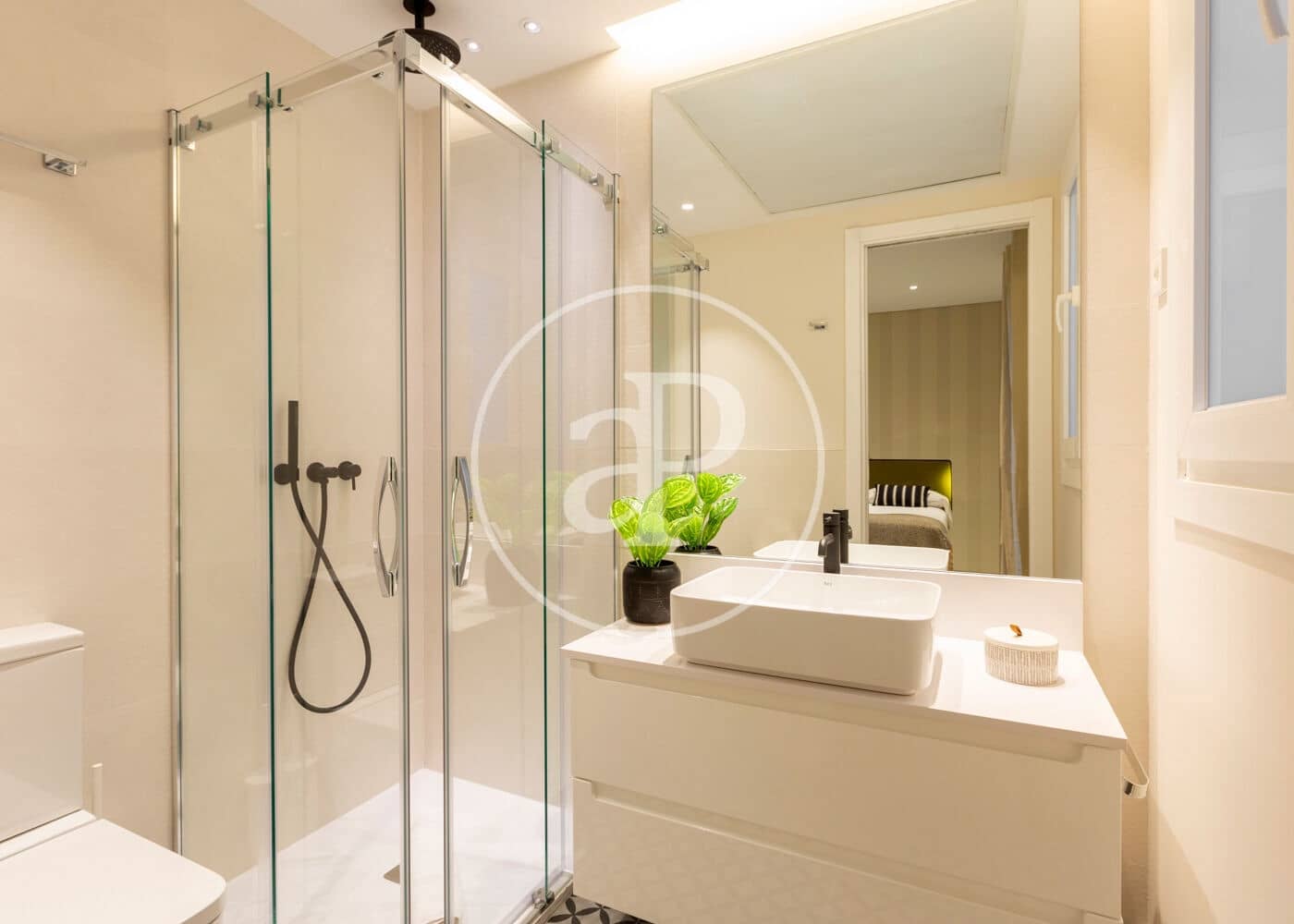 2 bedroom Apartment for rent in Madrid city - € 3,400 (Ref: 9525646)