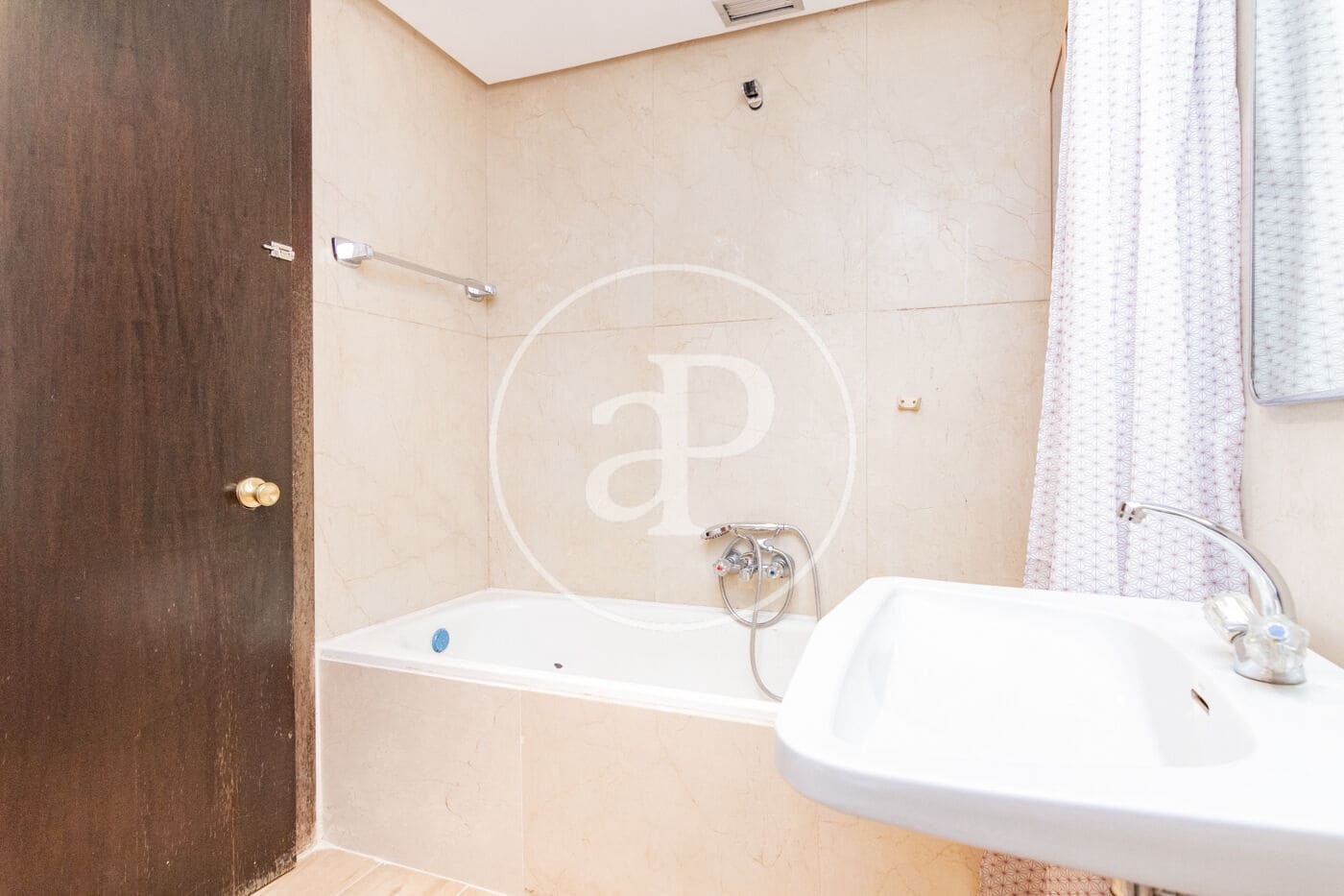 2 Zimmer Apartment zu vermieten in Madrid Stadt - 2.350 € (Ref: 9525647)