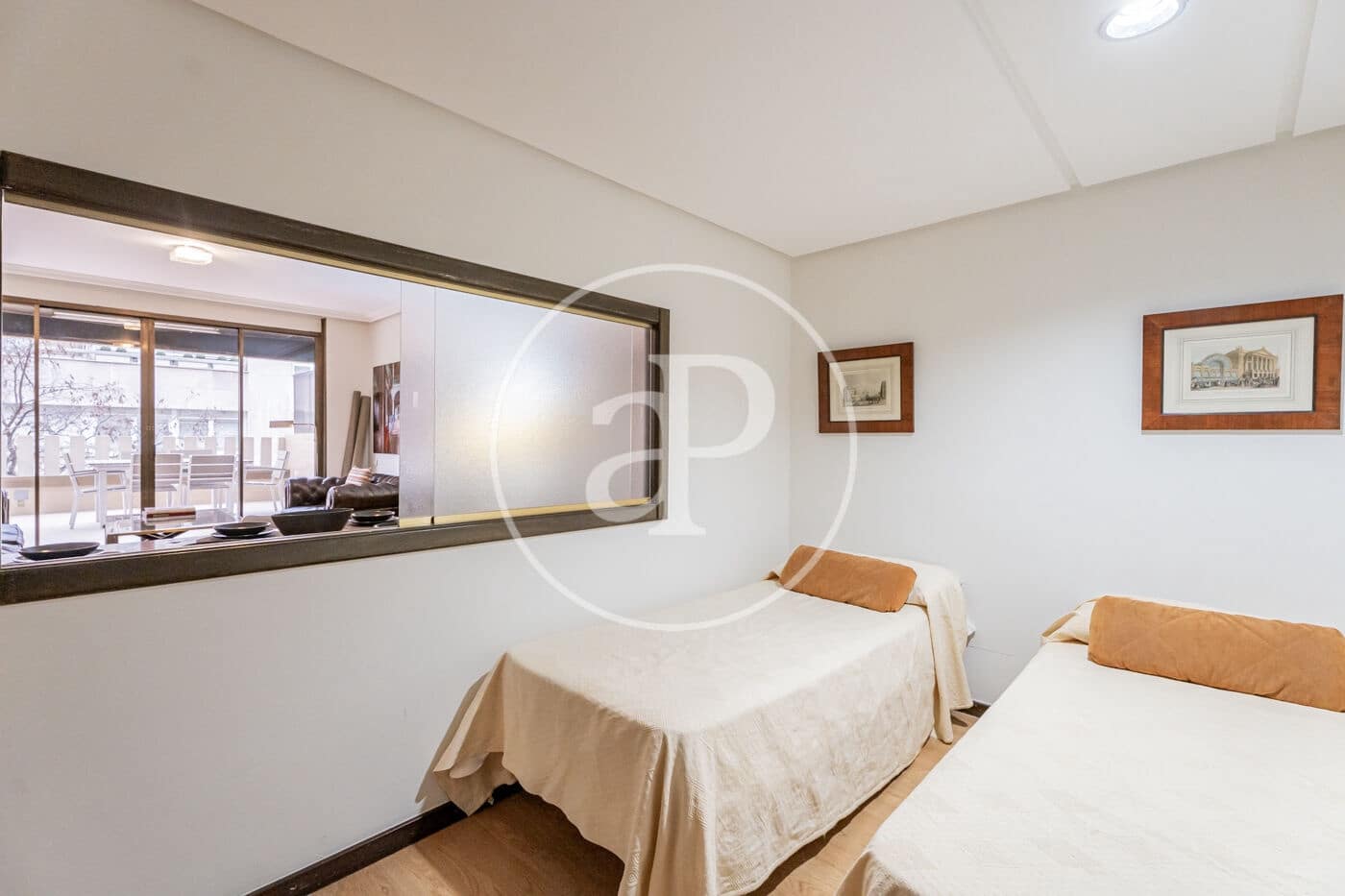 2 bedroom Apartment for rent in Madrid city - € 2,350 (Ref: 9525647)