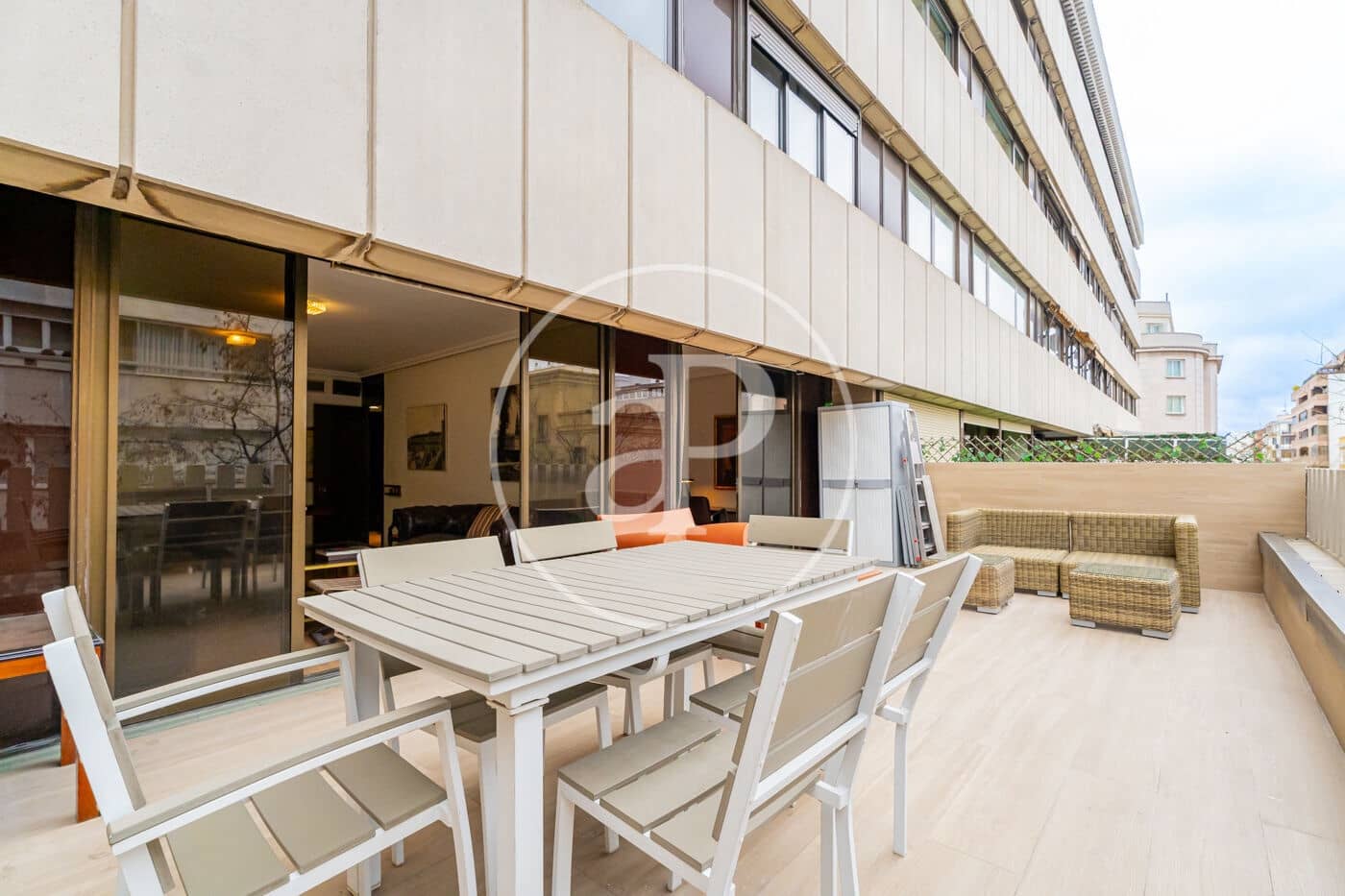 2 bedroom Apartment for rent in Madrid city - € 2,350 (Ref: 9525647)