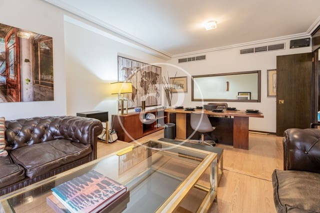 2 sovrum Lägenhet att hyra i Castellana, Madrid stad - 2 350 € (Ref: 9525647)