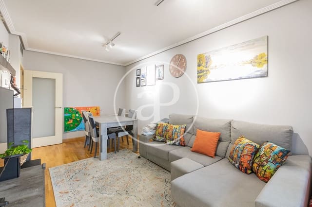 2 slaapkamer Appartement te koop in San Sebastián de los Reyes met zwembad - € 625.000 (Ref: 9525651)