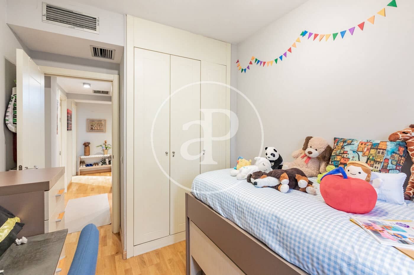 2 slaapkamer Appartement te koop in San Sebastian de los Reyes met zwembad - € 625.000 (Ref: 9525651)