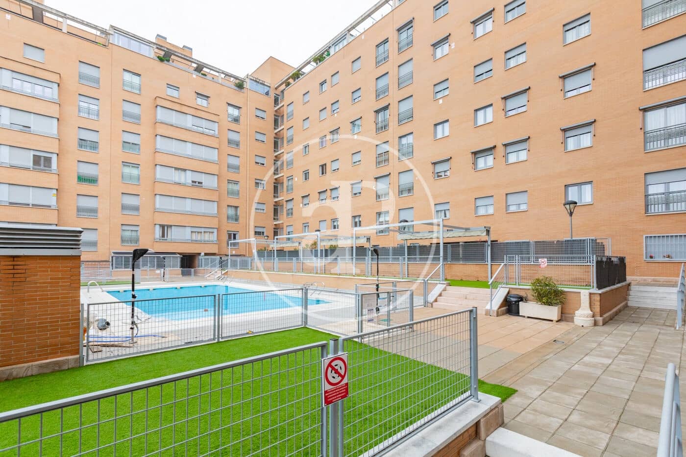 2 slaapkamer Appartement te koop in San Sebastian de los Reyes met zwembad - € 625.000 (Ref: 9525651)