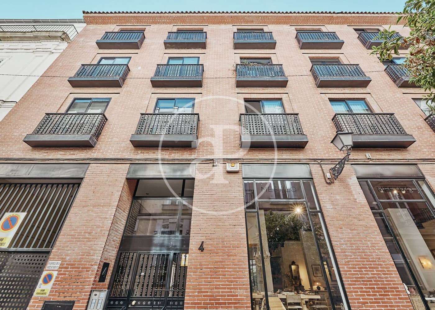 2 bedroom Apartment for sale in Madrid city - € 1,049,000 (Ref: 9525652)