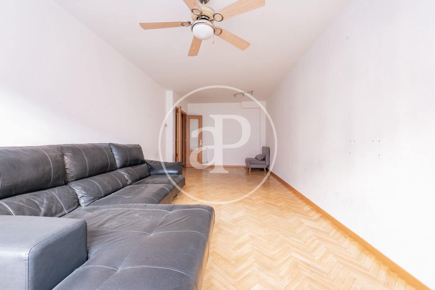 1 slaapkamer Appartement te koop in San Sebastian de los Reyes met zwembad - € 349.000 (Ref: 9525660)