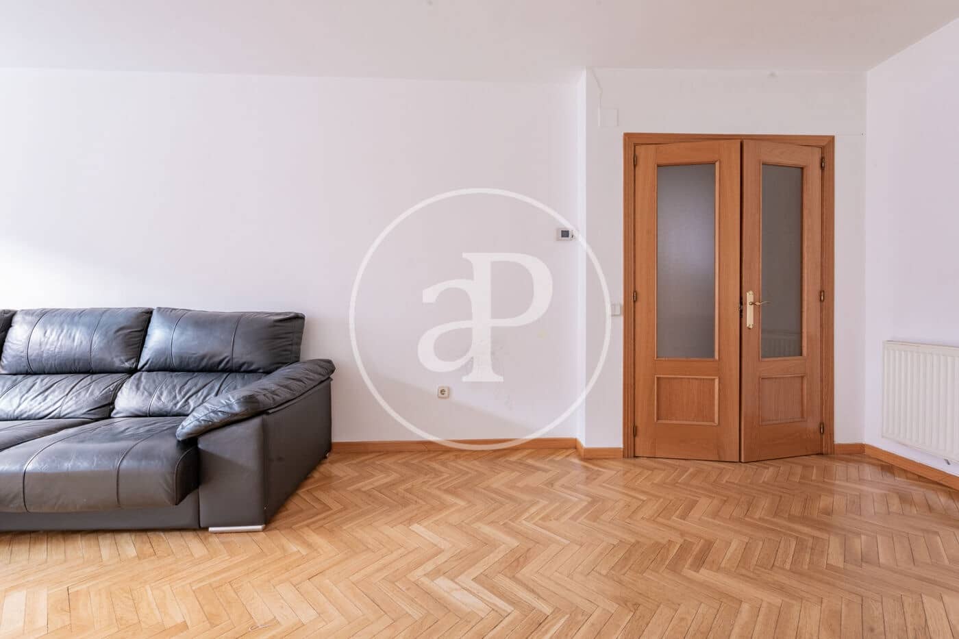 1 slaapkamer Appartement te koop in San Sebastian de los Reyes met zwembad - € 349.000 (Ref: 9525660)