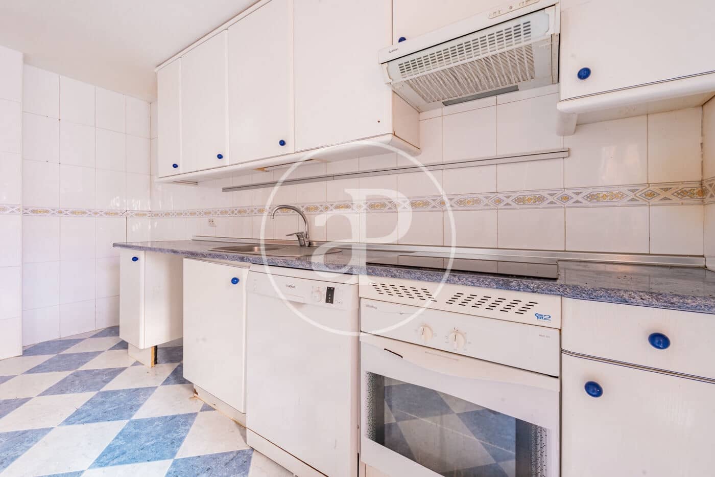 1 slaapkamer Appartement te koop in San Sebastian de los Reyes met zwembad - € 349.000 (Ref: 9525660)