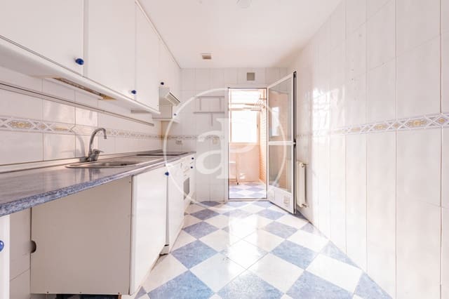 1 slaapkamer Appartement te koop in San Sebastián de los Reyes met zwembad - € 349.000 (Ref: 9525660)