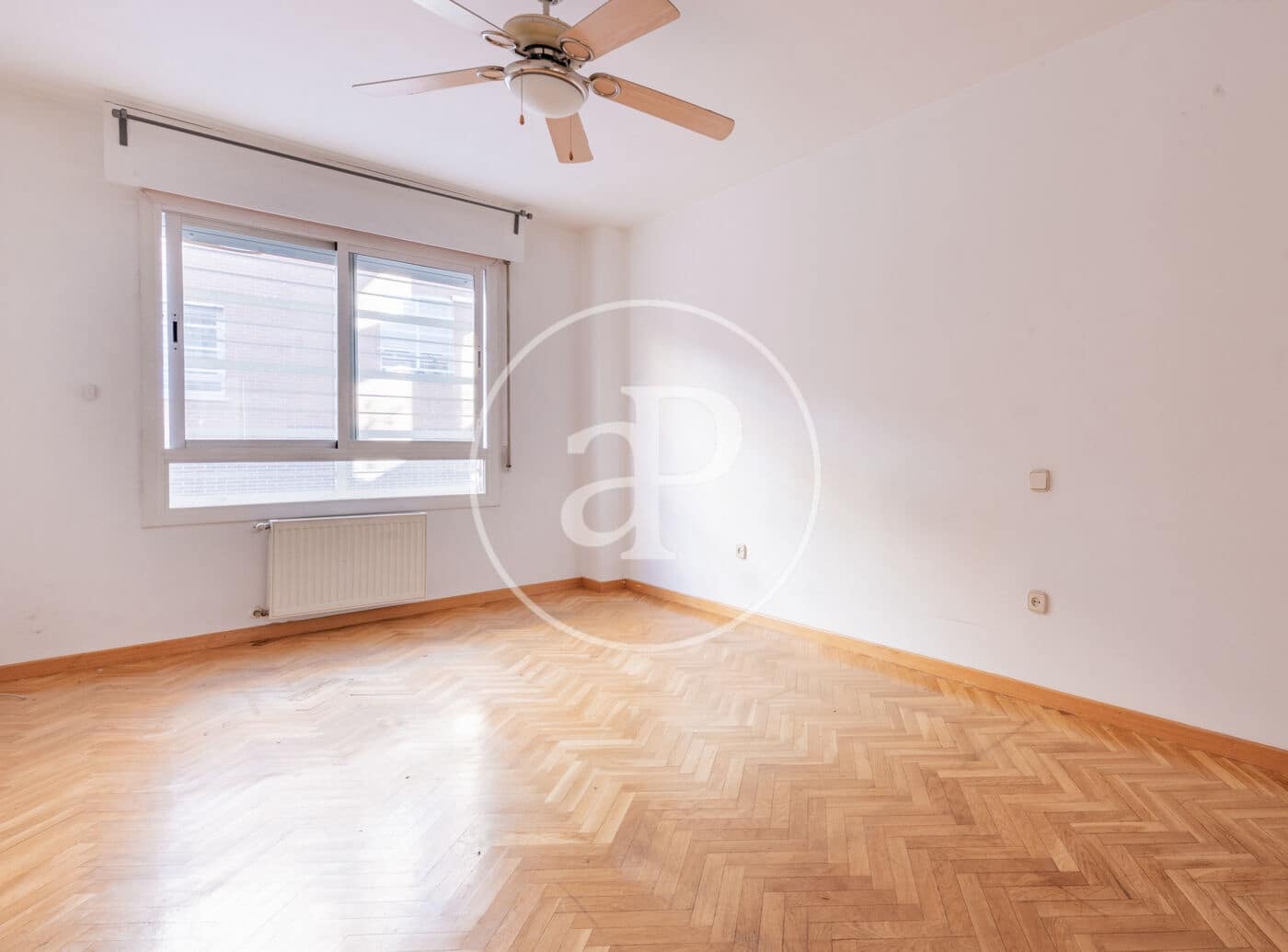 1 slaapkamer Appartement te koop in San Sebastian de los Reyes met zwembad - € 349.000 (Ref: 9525660)