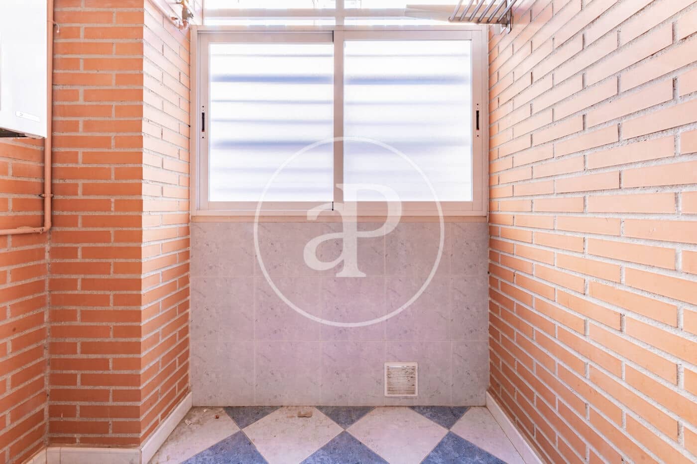 1 slaapkamer Appartement te koop in San Sebastian de los Reyes met zwembad - € 349.000 (Ref: 9525660)