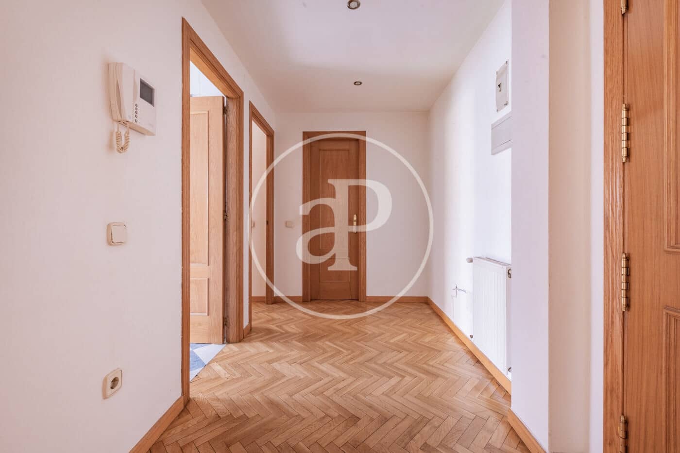 1 slaapkamer Appartement te koop in San Sebastian de los Reyes met zwembad - € 349.000 (Ref: 9525660)